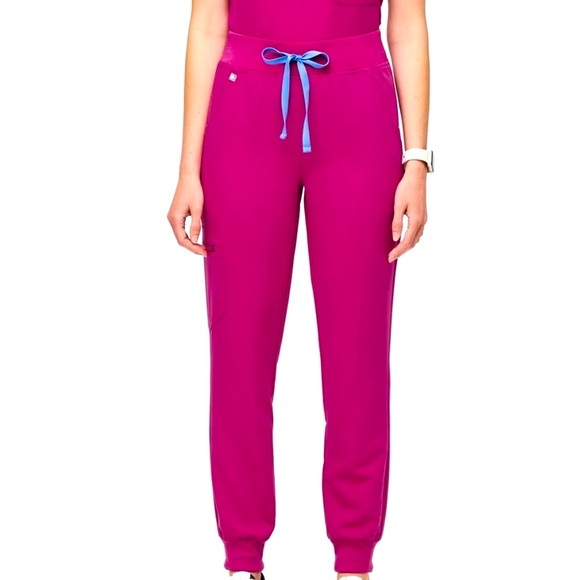 Figs NWT Raspberry Zamora jogger scrub pants - Picture 1 of 13
